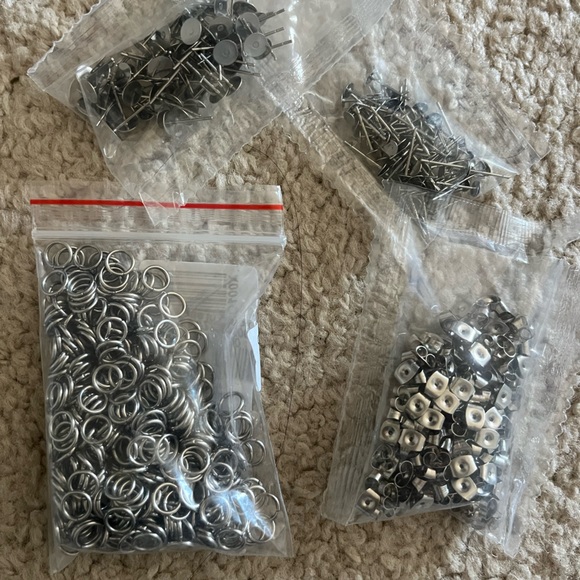 Jewelry Making lot hardware - Picture 1 of 5
